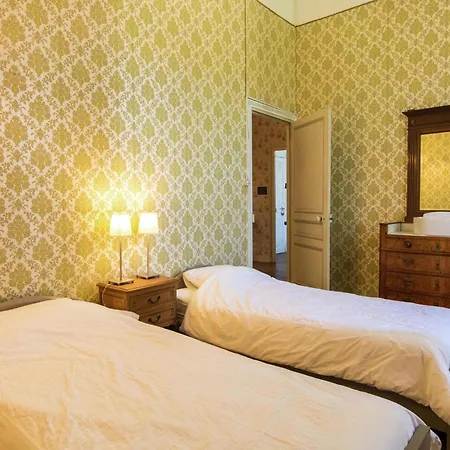 Manoir La Peyrade Сasa de vacaciones Brouchaud