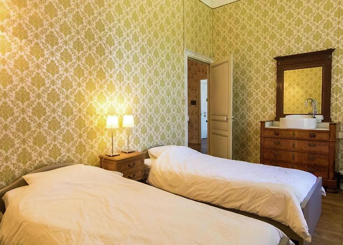 Manoir La Peyrade بيت للعطل Brouchaud